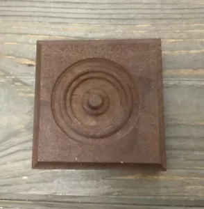 Blocco zoccolo legno duro accento bordo smussato rotondo design Bullseye 3,75" - Foto 1 di 14