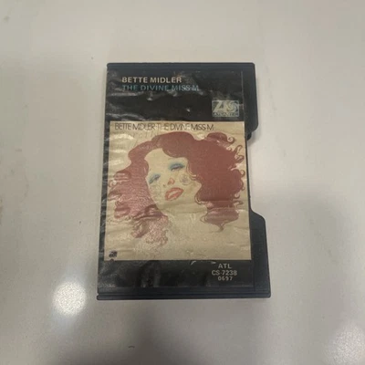 Bette Midler the Divine Miss M ￼(Cassette) Hard Slip Case Pink Free Shipping Vtg Foto 1 de 4