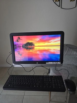 Hp All In One 22-3120 AMD A6-6310 4GB DDR3 1TB HDD 21.5” Touchscreen Windows 10 - Image 1 of 4