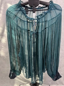 Blusa con puño Free People Revolve Dream verde azulado lentejuelas M/L 34 pulgadas Pit to Pit nueva con etiquetas - Imagen 1 de 11