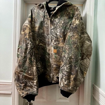 Vintage Carhartt Men’s 2XL RealTree Camo Hooded Workwear Jacket J221977 - Image 1 of 4