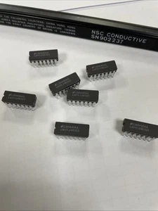 25x LM111J / 883QS Comparator IC New Old Stock. Fast Shipping. - Picture 1 of 1