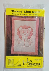 Juke's Creations DUANE LION Macchina MOTIVO DA CUCIRE TRAPUNTA - 1981 Vintage - Foto 1 di 6