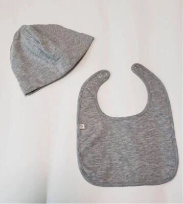 GUCCI Conjunto de Sombrero y Babero para Niños Gris Algodón Jersey Talla L 12-18 Meses Auténtico Foto 1 de 4