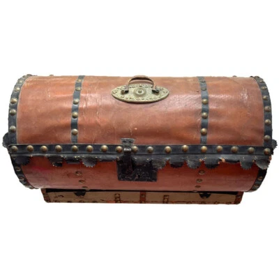 Raro Antiguo Cuero Encuadernado Tronco Tachuelas Latón Compartimento Oculto Siglo XIX Foto 1 de 4