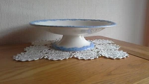Vintage Johnson Bros English oak Cake footed stand blue embossed cream - Picture 1 of 4