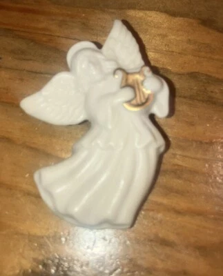 Ángel de la guarda de porcelana Lenox con alfiler/broche de arpa Foto 1 de 3