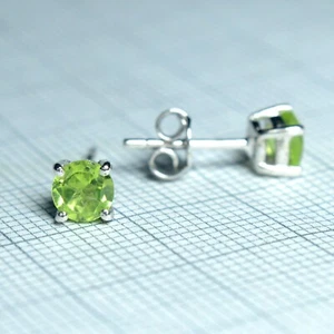 Genuine Peridot Round Gemstone 925 Sterling Silver Women Handmade Stud Earrings - Picture 1 of 5
