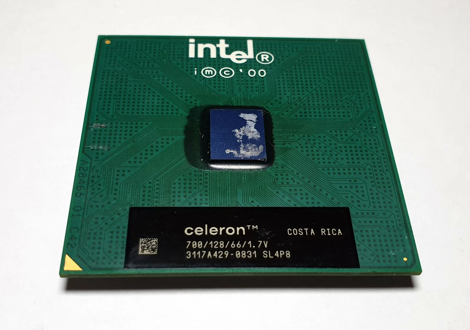 Intel Celeron 700 MHz 700/128/66, SL4P8 Socket 370 - Image 1 of 1