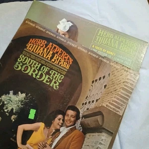 2 Tijuana Brass Vinyl LP Albums  - Imagen 1 de 13