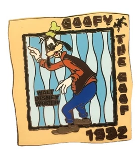 Prendedor Disney Goofy the Goof Walt Disney World 1932 On With the Show MGM - Imagen 1 de 2