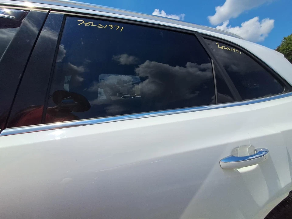 Used Rear Left Door Assembly Rear Side fits: 2016 Audi Q5 electric privacy tint Foto 1 de 4