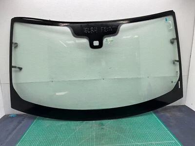 14-16 LAND ROVER LR4 FRONT WINDSHIELD GLASS WITH HEATED OEM - Image 1 of 4