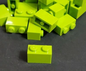 LEGO - (30) 1x2 PEZZI MATTONCINI VERDE LIME - 1x2 BLOCCHI ORIGINALI - NUOVI DA BORSE - Foto 1 di 1