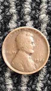 1922..Lincoln Cent..Very Weak D or No D..Weak Reverse..L..On The Rim…3 Errors - Picture 1 of 3