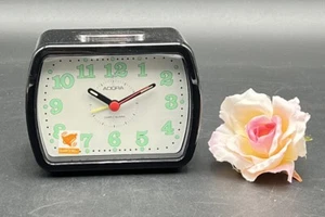 ADORA Quarz Alarm Wecker Uhr Tischuhr Leuchtziffern #KA230 - Bild 1 von 9