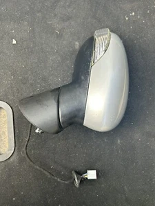 Ford Fiesta Zetec Mk7 Electric Drivers Side Wing/door Mirror Silver 2012/2017 - Picture 1 of 4