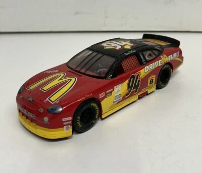 Гоночный автомобиль чемпионов Ford Taurus 1999 Bill Elliott No94 McDonalds Drive Thru 1:24 - Изображение 1 из 4