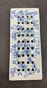 Temptations by Tara Floral Lace "TRIVET ONLY" for 1.7 Qt. Loaf Pan - Picture 1 of 3