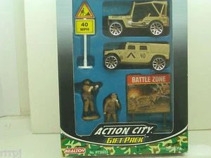 US ARMY  VEHICLE 6 -  PIECE PLAY SET SKY MARK RT38833 **Price reduced** - Picture 1 of 2
