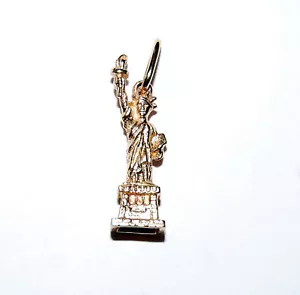10K Solid Yellow Gold Pendant 🗽 Statue of Liberty 3.25 Grams USA - Picture 1 of 9