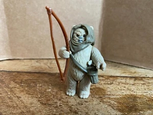 Star Wars ROTJ Lumat Ewok Kenner 1984 Jedi Complete Last 17 Disney No Repro E - Picture 1 of 10