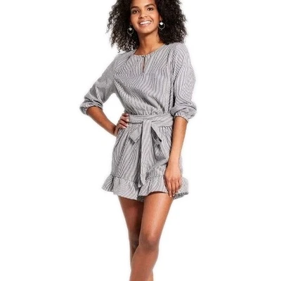 WHO WHAT WEAR Grey White Stripe Seersucker Ruffle Romper Belted Women's Large - Image 1 of 4
