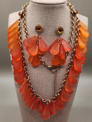 Colar e brincos pendurados com miçangas laranja robusto assinado Coldwater Creek - Imagem 1 de 4