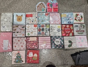 Decoupage Paper Napkins Christmas Winter Holiday Pack - LOT of 24 Napkins - Picture 1 of 4