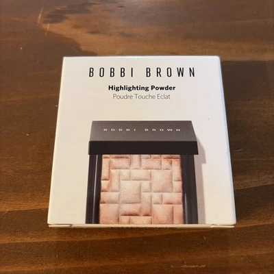 BOBBI BROWN MINI Highlighting Powder in PINK GLOW .14 OZ /4G LIMITED EDITION - Image 1 of 4