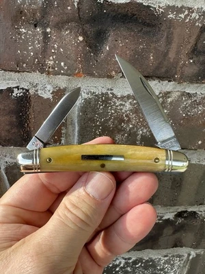 GREAT EASTERN CUTLERY 62 GEC GOLDENROD CAMEL BONE POCKET CONGRESS KNIFE - Image 1 of 4