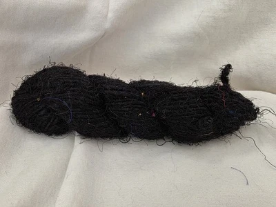 Hilo de seda Sari reciclado 100 g, 1 madeja, negro Foto 1 de 2