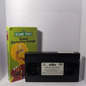 Sesame Street - Kids Favorite Songs (VHS, 1999) - Bild 1 von 1