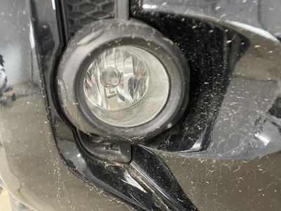 Luz de conducción usada se adapta a: Toyota 4 Runner 2019 parachoques antiniebla montado halógeno Foto 1 de 4