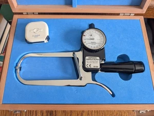 Harpenden Skinfold Caliper - Picture 1 of 7