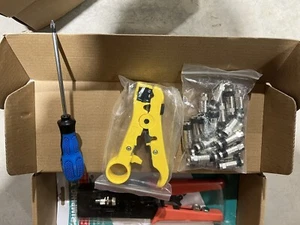 Kit crimpatura cavi coassiali set utensili regolabili crimpatrice cavi coassiali per RG59 - Foto 1 di 3