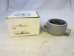 Appleton Electric VC-50 1/2" Feed-Through Ceiling Mounting Hood - Picture 1 of 6