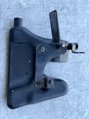 Nissan 300ZX 1992 bomba de aire no turbo válvula de smog resonador lado izquierdo OEM Foto 1 de 3