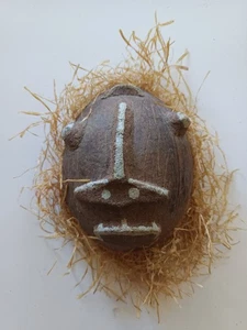 Handgefertigte Deko Maske aus Kokosnuss - Ethno / Tribal Style - geschnitzt, - Bild 1 von 4
