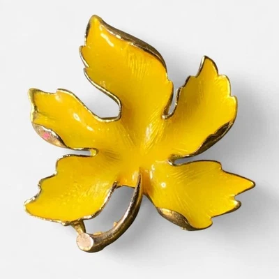 Yellow Enamel Fall Leaf Brooch - Image 1 of 2