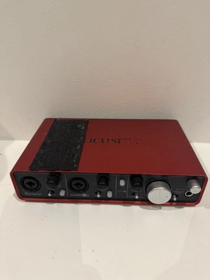 Focusrite Scarlett 2i4 1st Gen Audio/Midi Interface - Red - Image 1 of 4
