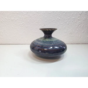 Jarrón de cerámica firmado vintage de estudio esmalte azul verde decoración artesanal - Imagen 1 de 8