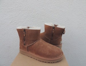 ugg mini double zip chestnut