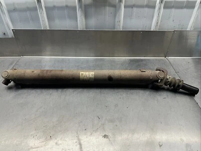 2003-2006 Chevrolet GMC Suburban 1500 Front Driveshaft Prop Shaft Assembly OEM - Image 1 of 4