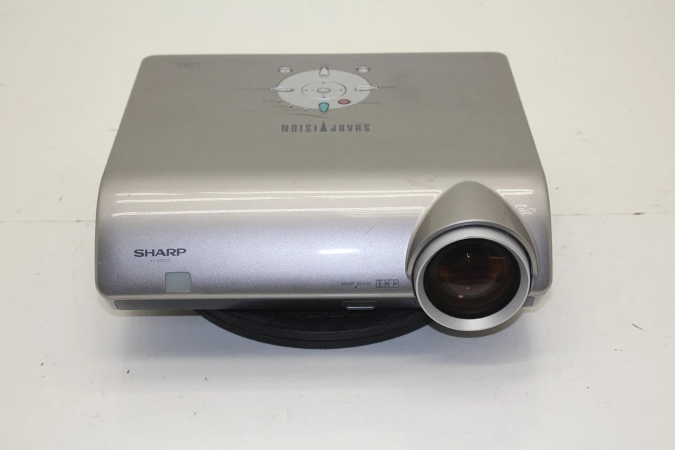Sharp XV-Z2000 Full-HD 1080p Needs New Bulb - Image 1 of 4