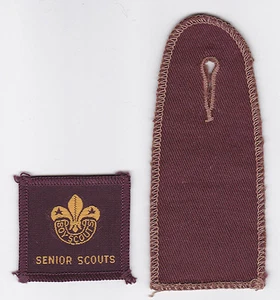 1950's UNITED KINGDOM / UK SCOUTS - SENIOR SCOUT EPAULETTES & INVESTITURE BADGE - Picture 1 of 2