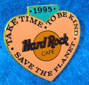 HRC INT STAFF MANAGER'S AWARD EMBAJADOR CORAZÓN ROSA 1995 Hard Rock Café PIN - Imagen 1 de 1
