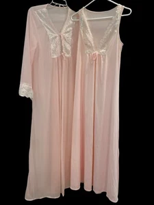 Vintage Nachthemd Morgenmantel Nylon Spitze Dessous Rosa Peignoir Set S 36 Oma Cottagecore - Bild 1 von 15