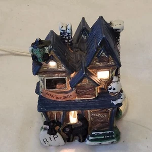 Casa villaggio stregato Halloween illuminata vintage ceramica casa gatto nero 5" fantasma  - Foto 1 di 6