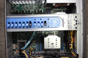 Scheda madre Supermicro X10DRG-Q Dual Xeon LGA DDR4 con dissipatori e protezione IO - Foto 1 di 5